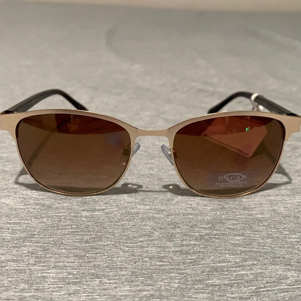 Oscar women’s sunglasses NWT